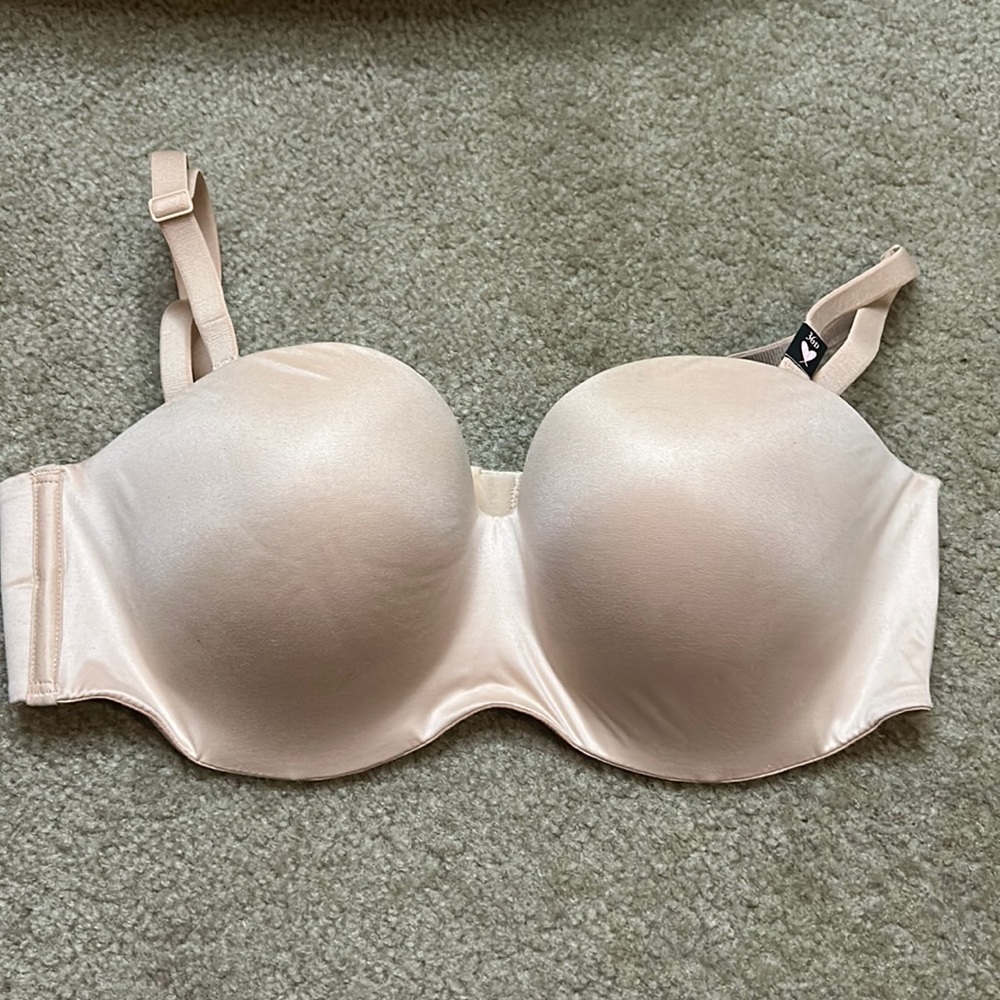 Victoria Secret Lines/ Strapless Bra